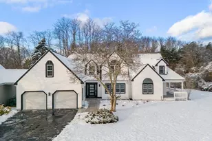 24 Country Club Dr, Plymouth, MA 02360 - Photo 40