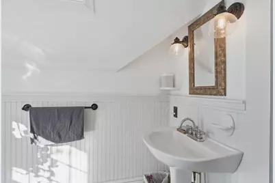 9 Elmwood St, Salisbury, MA 01952 - Photo 28