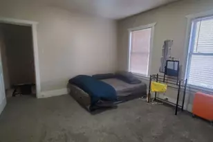 50 Hollywood St, Springfield, MA 01108 - Photo 4