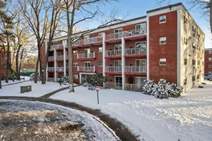 55 Greentree Ln, Weymouth, MA 02190 - Photo 1