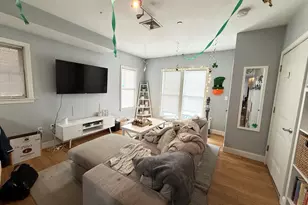 195 W 3rd St, Boston, MA 02127 - Photo 4