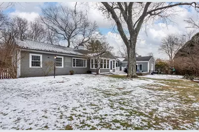 34 Porter Lane, Hamilton, MA 01982 - Photo 2