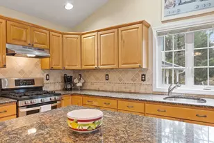 7 Brooksbie Rd, Bedford, MA 01730 - Photo 6