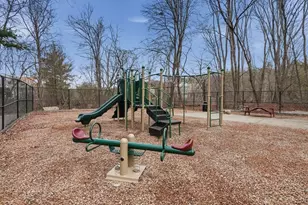 9 Shadowbrook Ln, Milford, MA 01757 - Photo 24