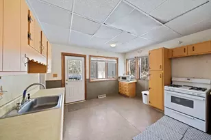 535 Webster St, Hanover, MA 02339 - Photo 6