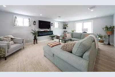 10 Yale Dr, Milford, MA 01757 - Photo 28