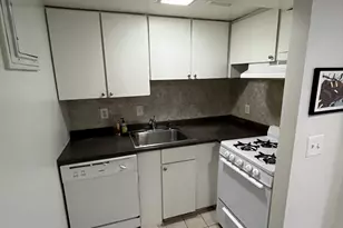 34 Kinross Rd, Boston, MA 02135 - Photo 8