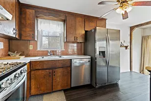 90 Washington Terrace, Whitman, MA 02382 - Photo 2