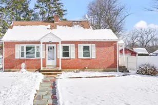240 Morton St, West Springfield, MA 01089 - Photo 1