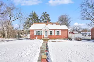 240 Morton St, West Springfield, MA 01089 - Photo 2