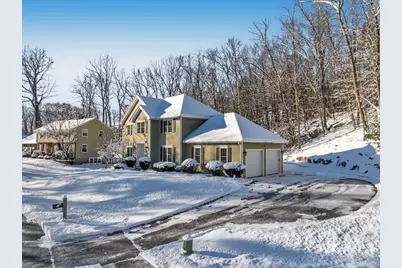 4 Erin's Way, Holden, MA 01520 - Photo 2