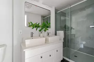 602 Canterbury, Boston, MA 02131 - Photo 14