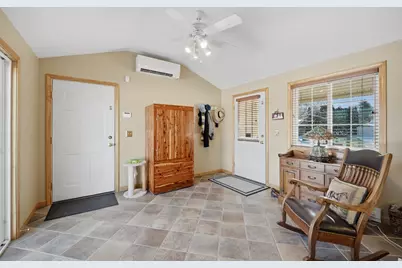 85 Red Fox Dr, Agawam, MA 01030 - Photo 4