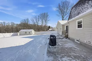 85 Red Fox Dr, Agawam, MA 01030 - Photo 24