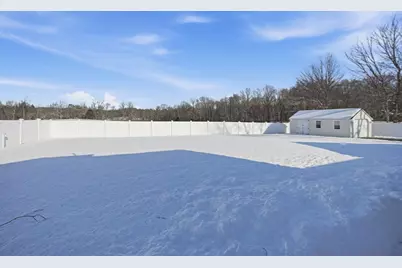 85 Red Fox Dr, Agawam, MA 01030 - Photo 26