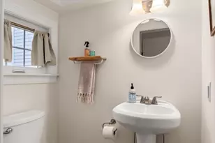 76 Macy St, Quincy, MA 02169 - Photo 18