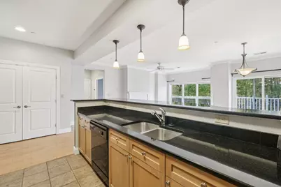 527 Pawtucket #207, Lowell, MA 01854 - Photo 10