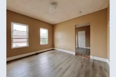 25 Oakland Ave #3R, Everett, MA 02149 - Photo 10