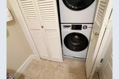 54 Loomis St #1103, Bedford, MA 01730 - Photo 10