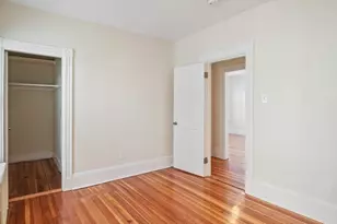 32 Robinson St, Boston, MA 02122 - Photo 14