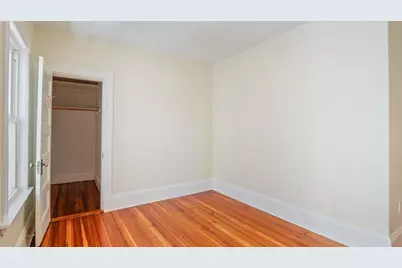32 Robinson St #1, Boston, MA 02122 - Photo 18