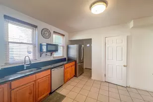 1146 Chestnut St, Newton, MA 02464 - Photo 10