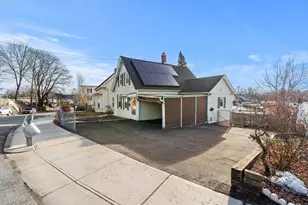 28 Liberty St, Lowell, MA 01851 - Photo 34