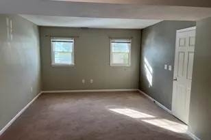 50 Bjorklund Ave, Worcester, MA 01605 - Photo 10