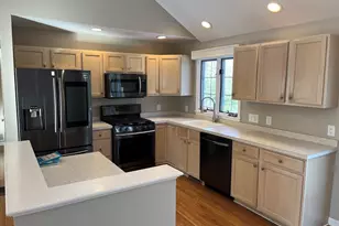 50 Bjorklund Ave, Worcester, MA 01605 - Photo 2