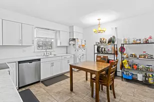 2 W Park Dr, Easthampton, MA 01027 - Photo 6