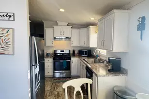 160 Washington St, Plainville, MA 02762 - Photo 12