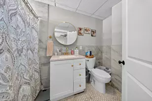 157 Earle St, Fall River, MA 02723 - Photo 16