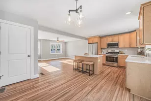 66 Bromont St, Chicopee, MA 01020 - Photo 8