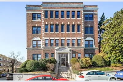 4 Chiswick #34, Boston, MA 02135 - Photo 1