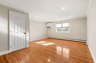 305 Pine St, Lowell, MA 01851 - Photo 10