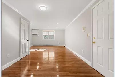 305 Pine St #8, Lowell, MA 01851 - Photo 8