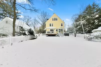28 Devens St, Concord, MA 01742 - Photo 34