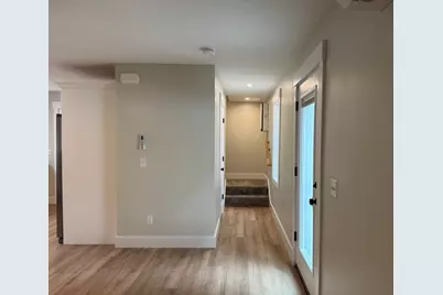 480 Wareham St #8, Middleborough, MA 02346 - Photo 8