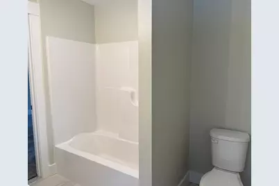 480 Wareham St #8, Middleborough, MA 02346 - Photo 18