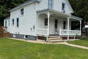 20 Harvard St, Winchendon, MA 01475 - Photo 2