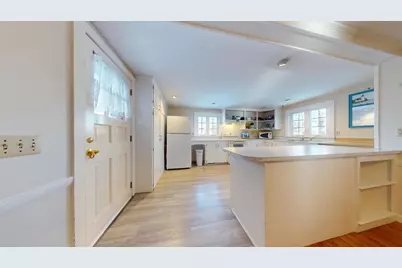 33 Kelleys Pond Rd, Dennis, MA 02670 - Photo 10