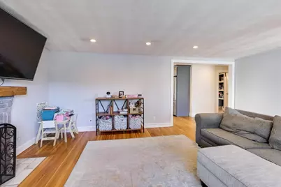 76 Dale St, Boston, MA 02131 - Photo 10