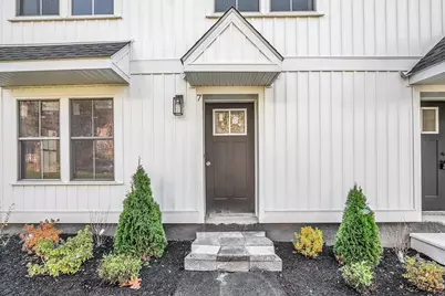 50 Frankfort St #7, Fitchburg, MA 01420 - Photo 2