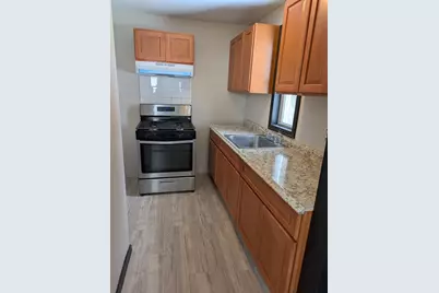 15 Dana St, Lowell, MA 01852 - Photo 4