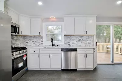 156 Saffron Cir, Springfield, MA 01129 - Photo 16