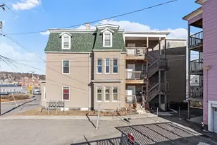 122 Laurel St, Fitchburg, MA 01420 - Photo 2