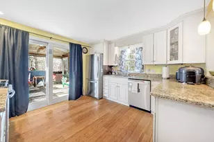 18 Clancy St, Chelmsford, MA 01824 - Photo 20