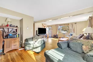 18 Clancy St, Chelmsford, MA 01824 - Photo 14