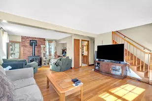 18 Clancy St, Chelmsford, MA 01824 - Photo 10