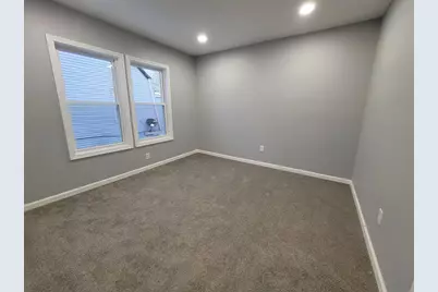 166 Northampton Ave #2, Springfield, MA 01108 - Photo 8